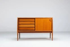 Bosteels Meubelen unique petit buffet en noyer Belgique 1960