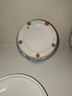 Boîte, bonbonnière décor de dragons.