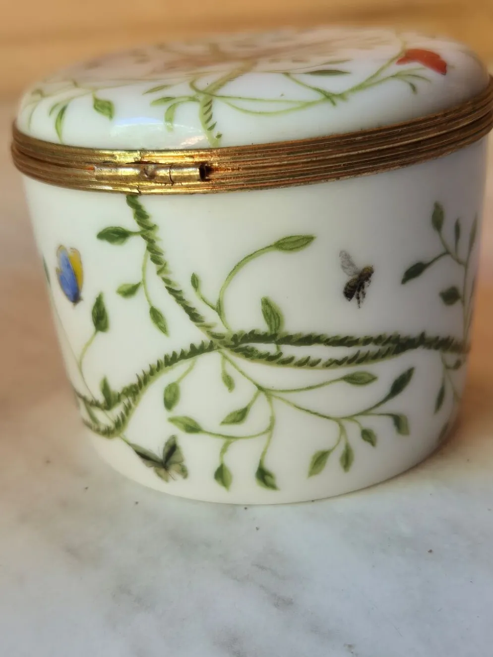Boîte en porcelaine Raynaud Limoges vintage avec décoration d'oiseaux et de fleurs