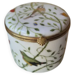 Boîte en porcelaine Raynaud Limoges vintage avec décoration d'oiseaux et de fleurs