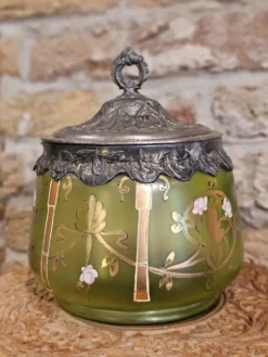 Boîte en verre bohémien antique Carl Hosch vers 1906