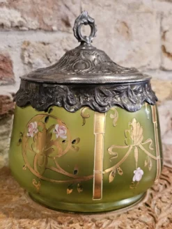 Boîte en verre bohémien antique Carl Hosch vers 1906