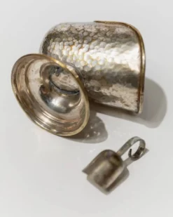 Boîte à sucre en argent plaqué, sculptée à la main, avec cuillère doseuse - Décor de table rétro italien des années 1920