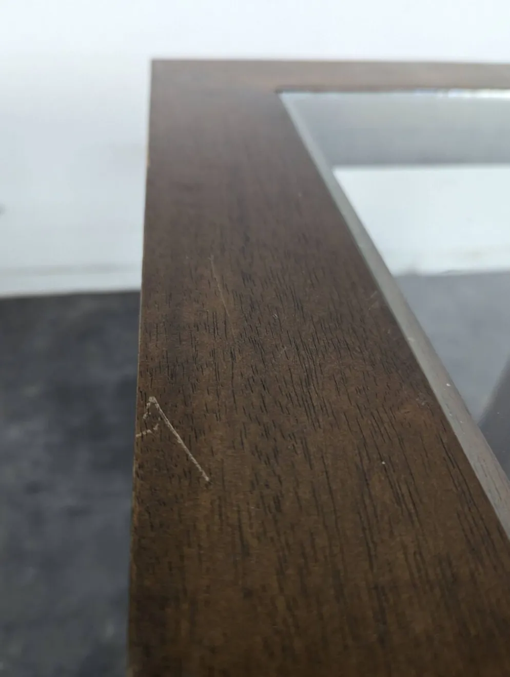 Bout de canapé carré en bois exotique à plateau verre