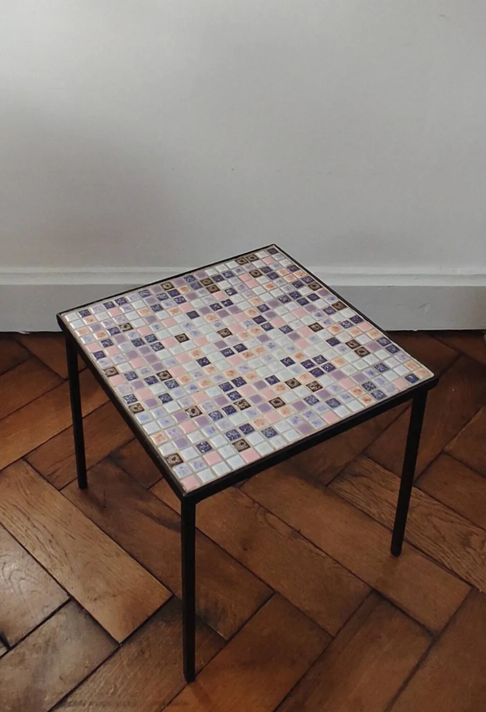 Bout de canapé vintage en mosaïque