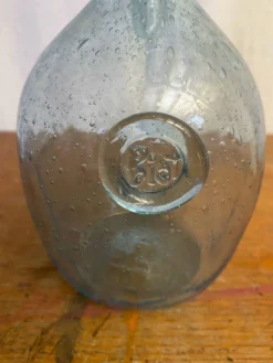 Bouteille ancienne Biot verre soufflé bullé bleu + bouchon vintage