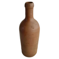 Bouteille ancienne en terre cuite