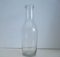 Bouteille ancienne en verre soufflé