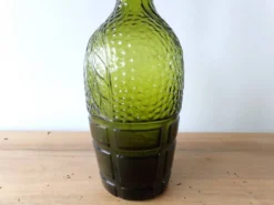 Bouteille ancienne verte fantaisie