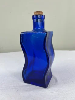 Bouteille bleu cobalt