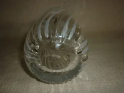 Bouteille ciselée en verre