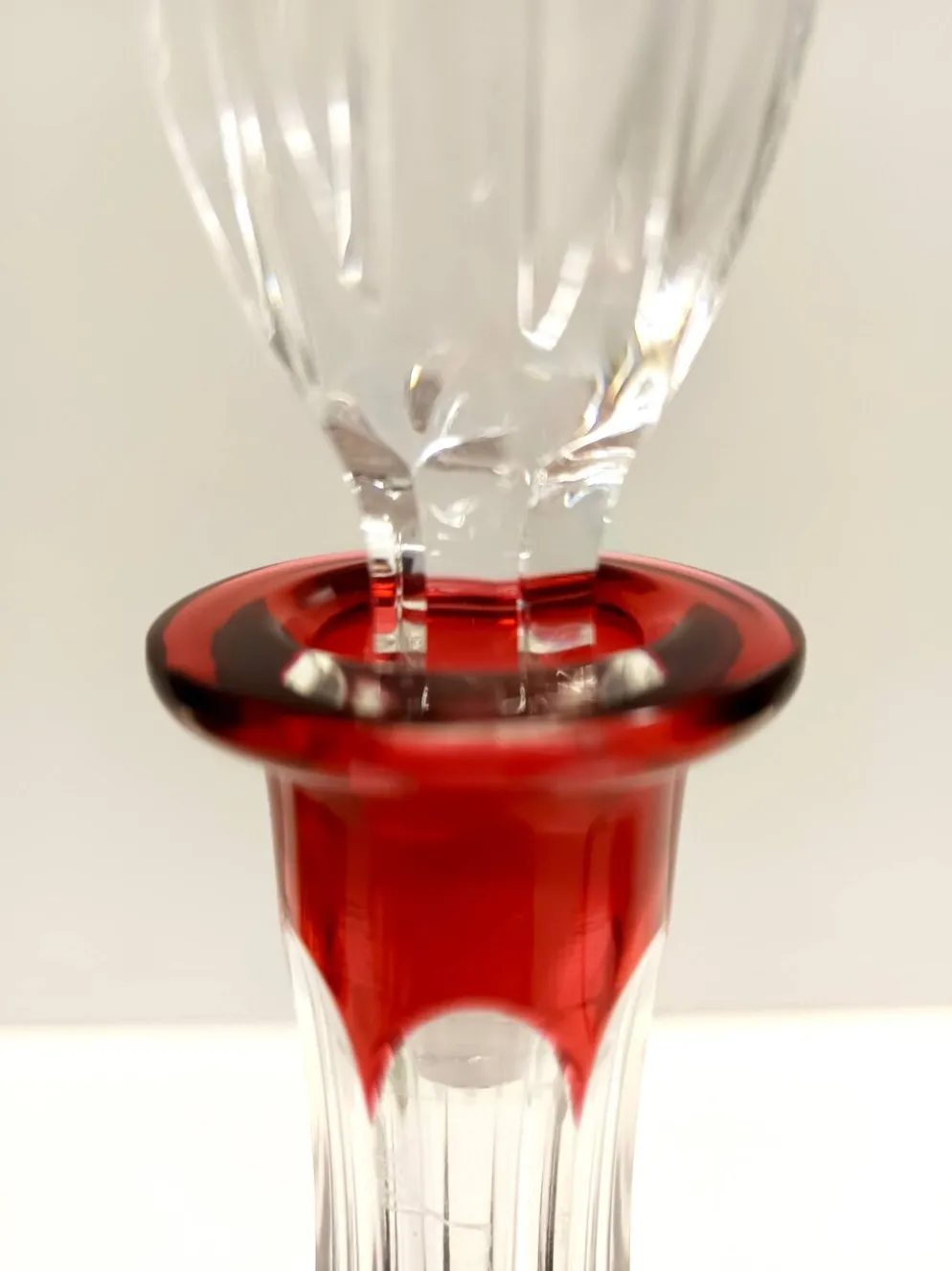 Bouteille à décanter en cristal de Bohême transparente et rouge de Dresden Crystal, Allemagne