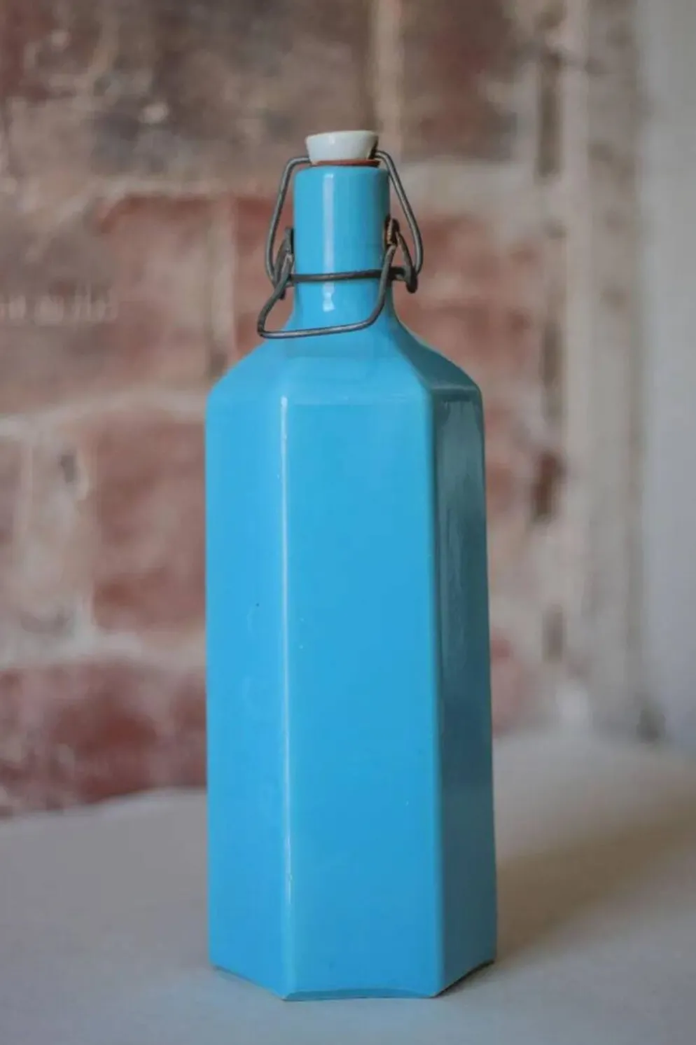 Bouteille de limonade en grès vernissé bleu , grès d'Alsace, poterie, collection