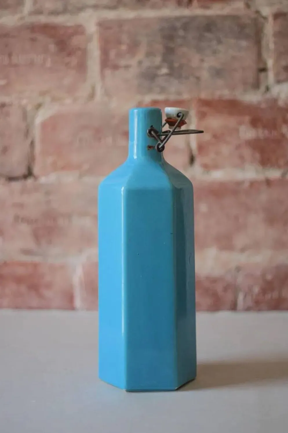 Bouteille de limonade en grès vernissé bleu , grès d'Alsace, poterie, collection