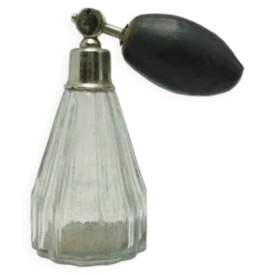 Bouteille de parfum en bronze et cristal Art Déco bohémien, années 1950