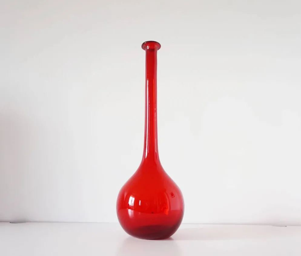 Bouteille Empoli italienne en verre soufflé rouge