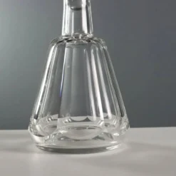 Bouteille en cristal Baccarat vintage France XX Century