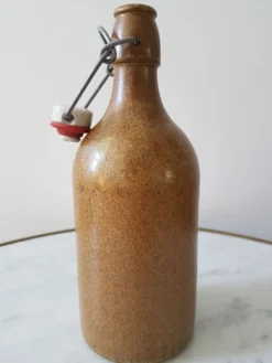 Bouteille en grès