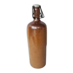Bouteille en grès