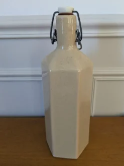 Bouteille en grès