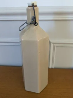 Bouteille en grès