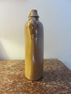 Bouteille en grès