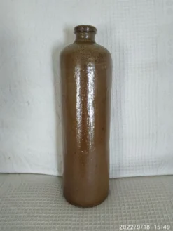 Bouteille en grès