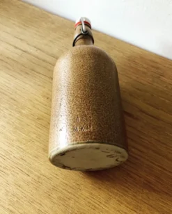 Bouteille en grès