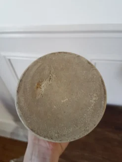 Bouteille en grès beige