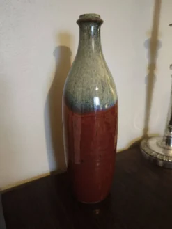 Bouteille en grès émaillé signée Pépin