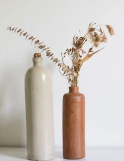 Bouteille en grès marron vintage