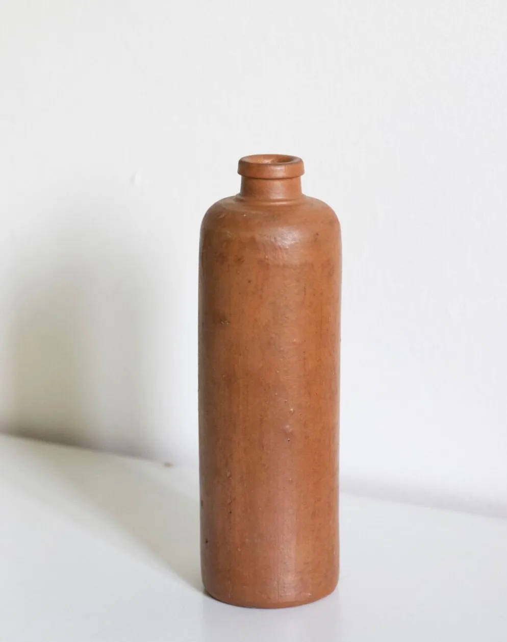 Bouteille en grès marron vintage