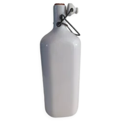 Bouteille en grés à pans coupés