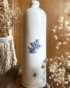 Bouteille en grès peinte