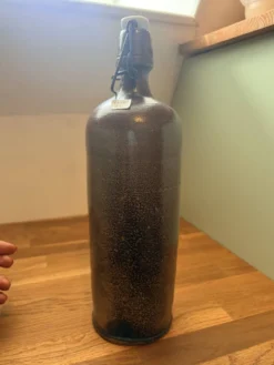 Bouteille en grès vernissé vintage 2106221