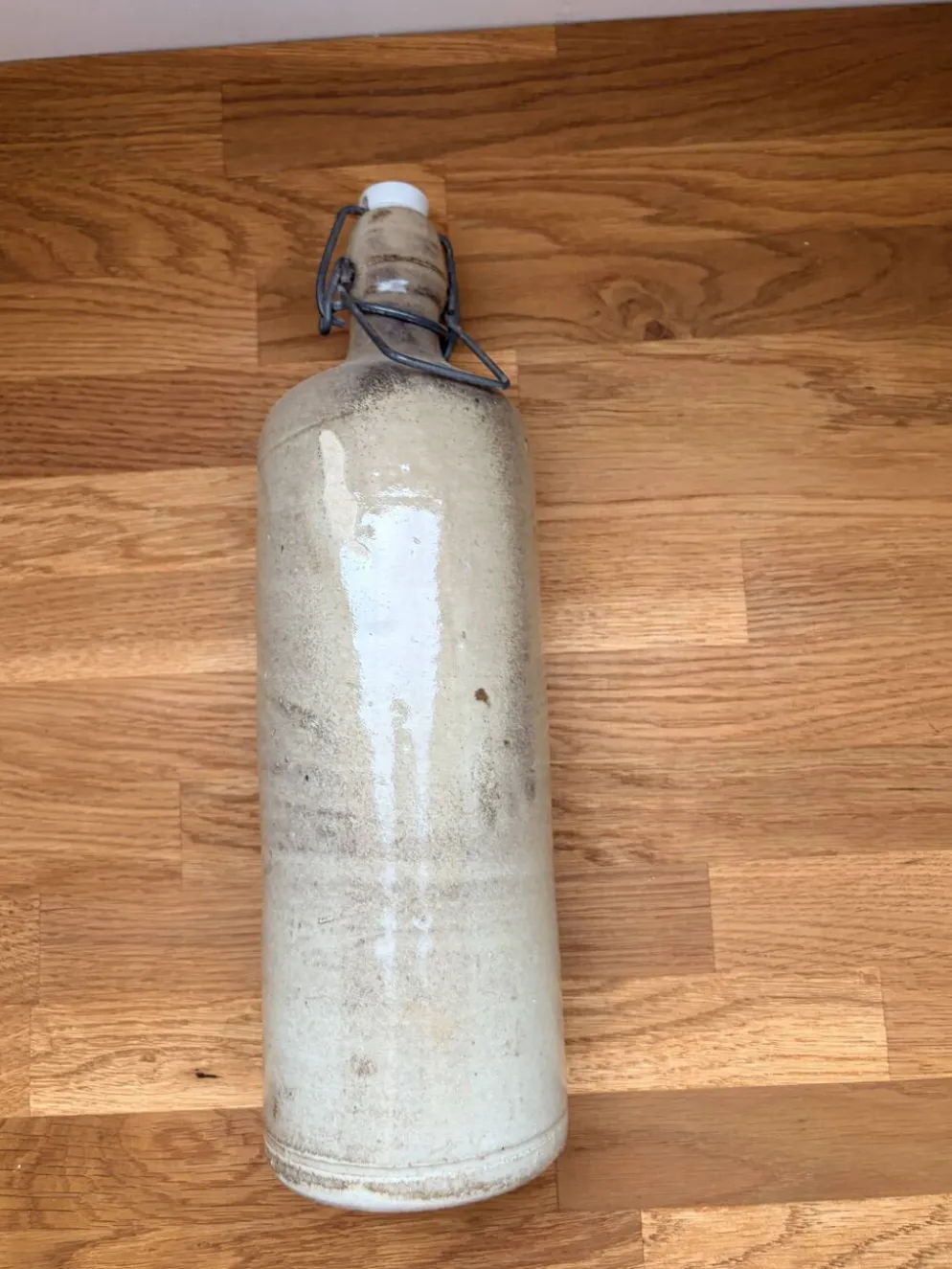 Bouteille en grès vernissé vintage 2106246