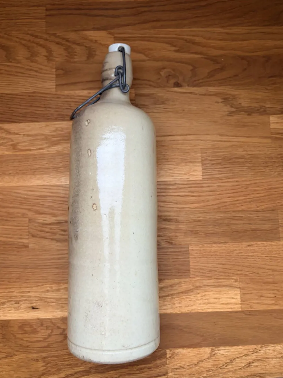 Bouteille en grès vernissé vintage 2106246