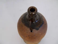 Bouteille en grés vintage 1960