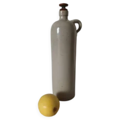 Bouteille en grès vintage