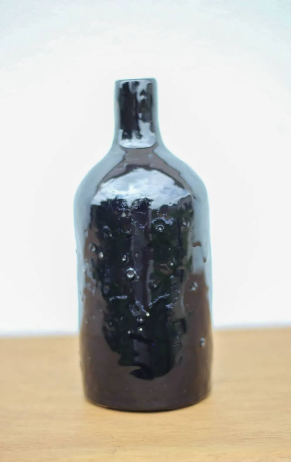 Bouteille en terre cuite vernissée bleu cobalt vintage, bouteille décorative