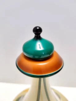 Bouteille en verre beige soufflée à la main, Italie