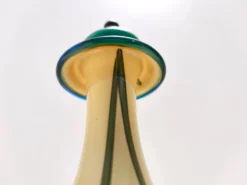 Bouteille en verre beige soufflée à la main, Italie