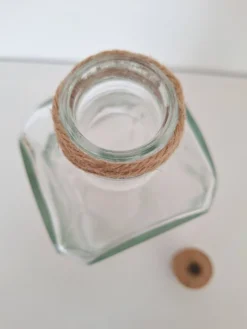 Bouteille en verre et bouchon de liège