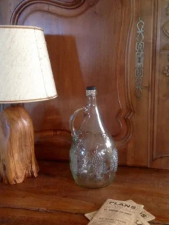 Bouteille en verre moulé vintage 1,75cl