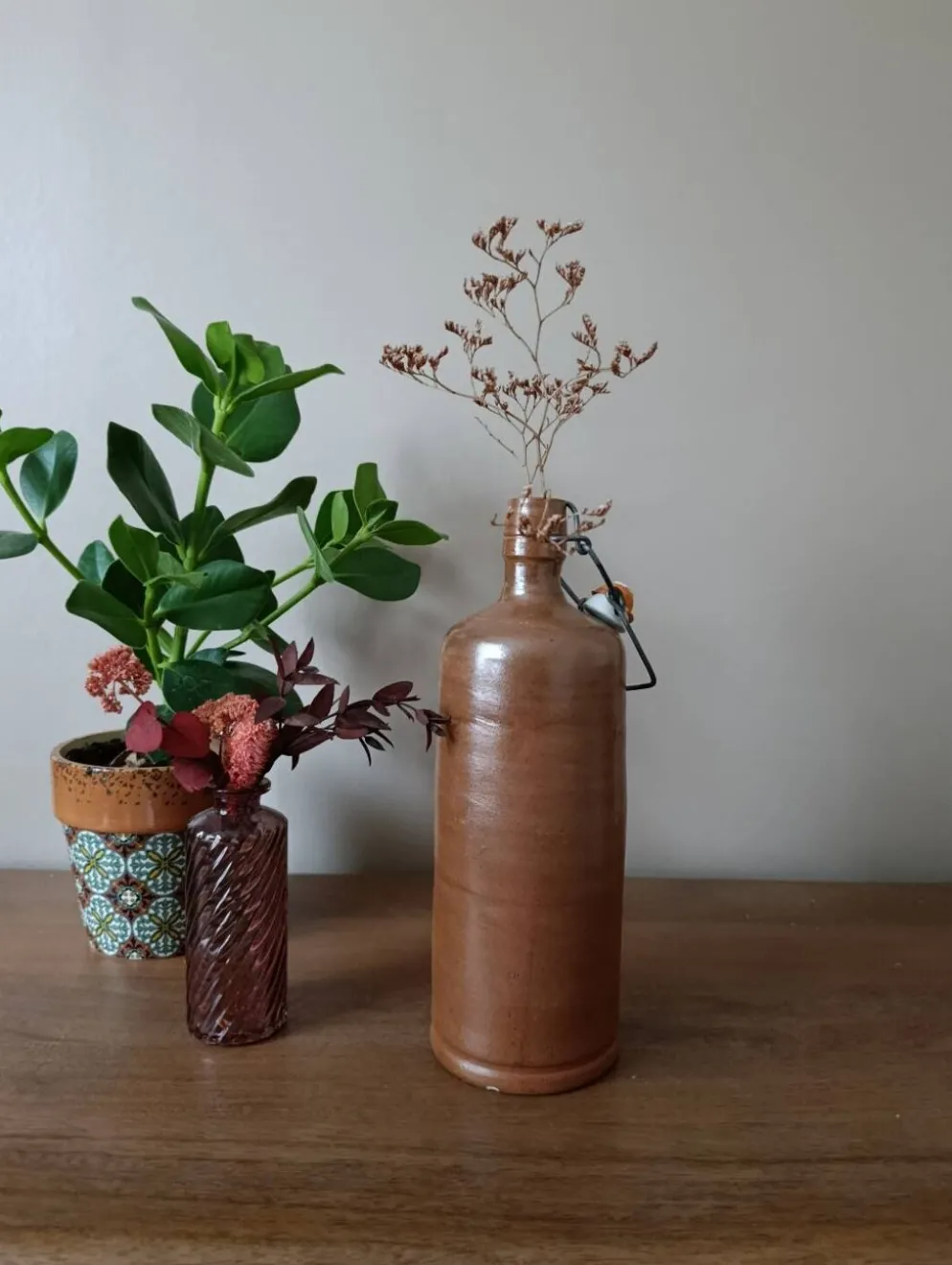 Bouteille grès marron brut et épuré vintage