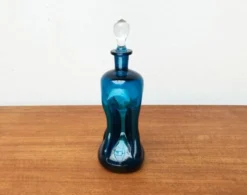 Bouteille Kluk Kluk en verre bleu danois vintage de Holmegaard, années 1970