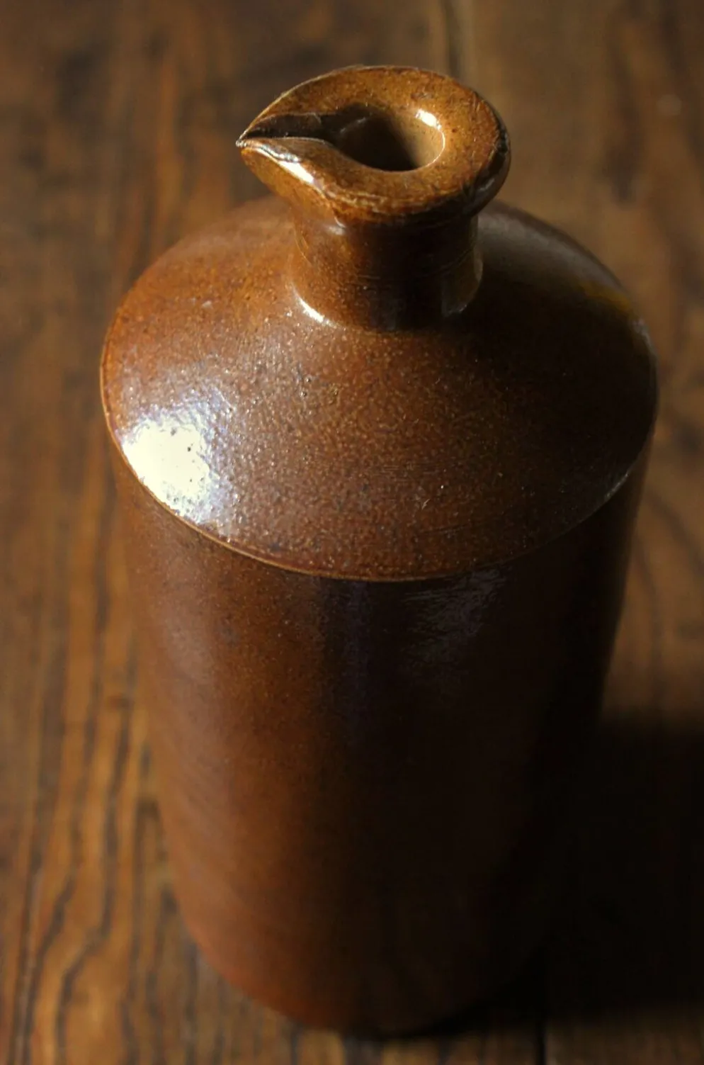 Bouteille à liqueur bec verseur grès vintage Bourne Deney