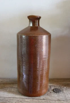 Bouteille à liqueur bec verseur grès vintage Bourne Deney