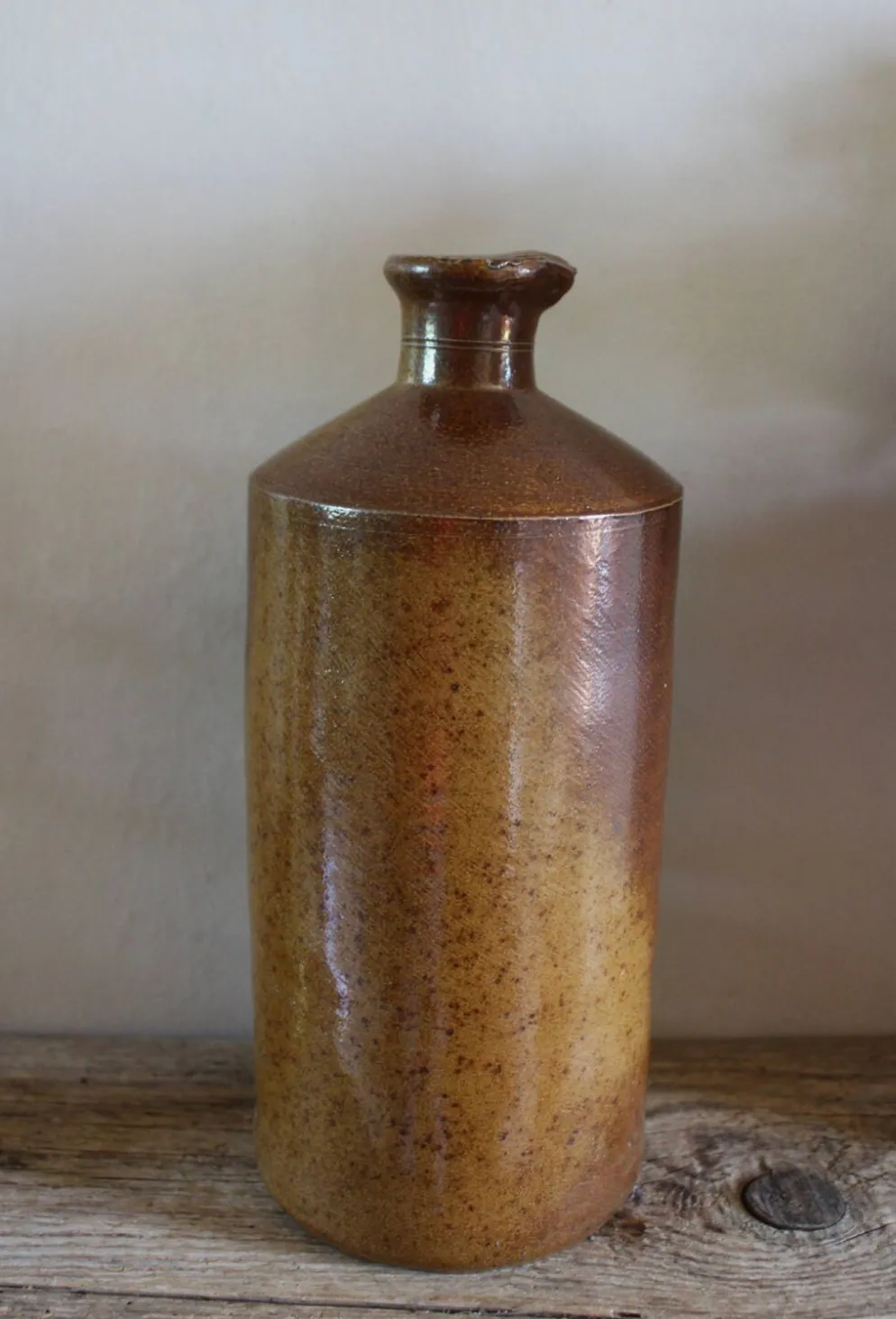 Bouteille à liqueur bec verseur grès vintage Bourne Deney