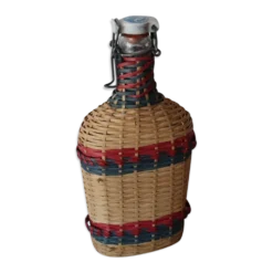 Bouteille osier eau de lourde
